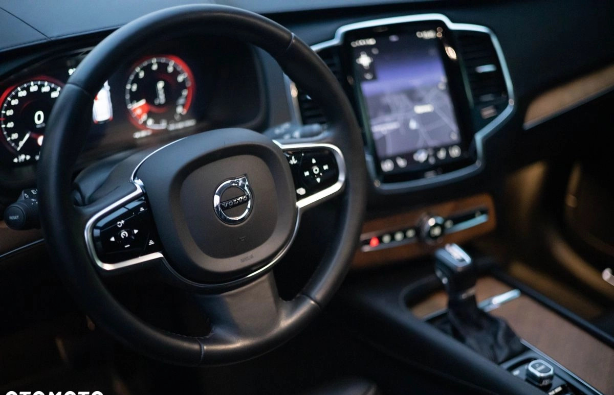 Volvo XC 90 cena 142000 przebieg: 97600, rok produkcji 2016 z Kraków małe 781
